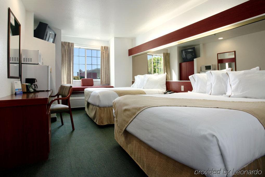 Travelodge By Wyndham Stockton Exteriér fotografie